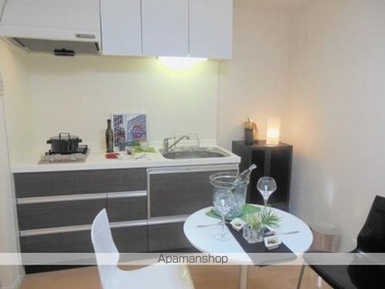 カスタリア中目黒[1K/32.54m2]のリビング・居間4