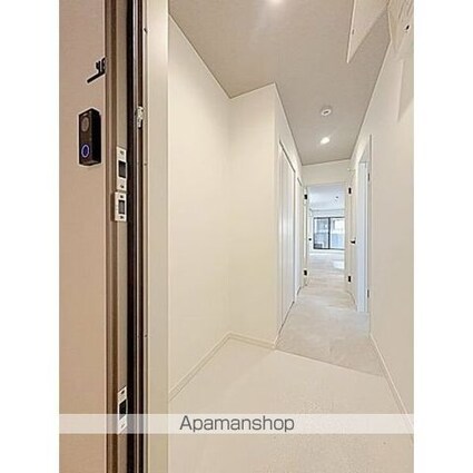 Ｃｅｌｅｎｅｓｔ高岳[2LDK/60.01m2]の玄関