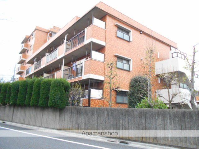 長瀬第三マンションの外観写真