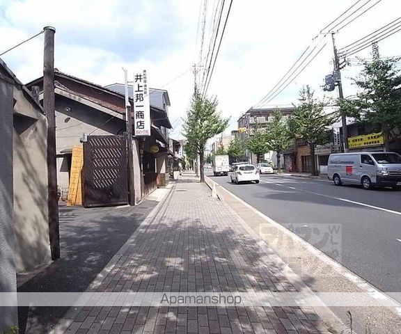 パレスコート二条の周辺写真