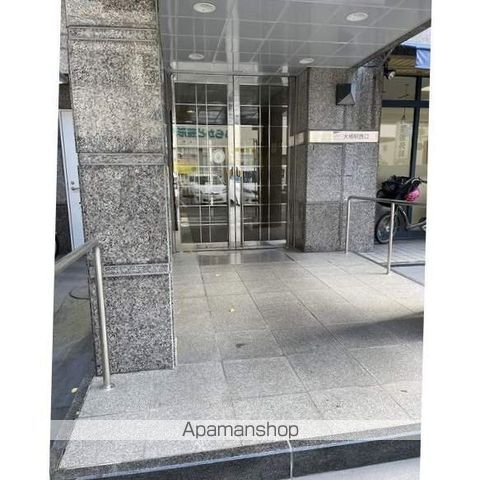 ビュークレスト大橋駅西口の玄関写真