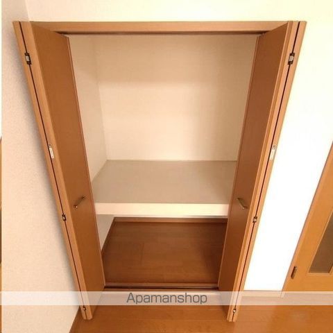 ラックステラの内装写真