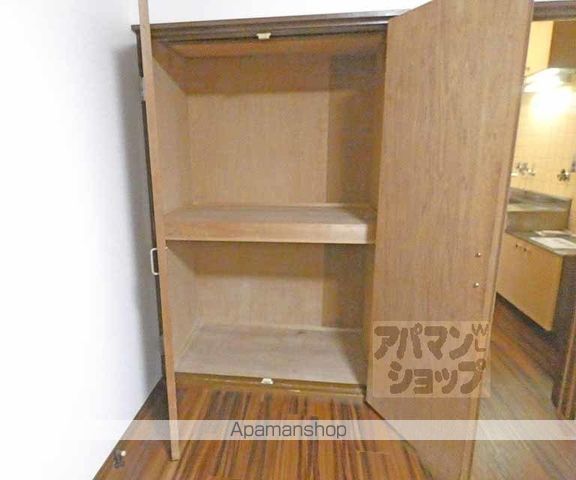 銀頂ハイツの内装写真