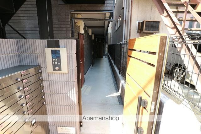 ラ ヴェリタの玄関写真