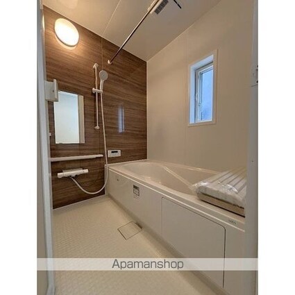 Ｋｏｌｅｔ八王子川口１５[4K/95.57m2]のバス