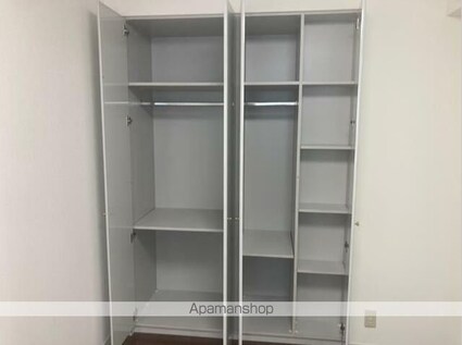 コムロンド千駄ヶ谷フラッツ[1LDK/40.3m2]の収納