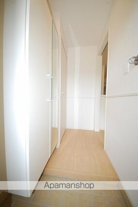 メゾン・ド・コリーヌ　Ａ[1LDK/47.44m2]の玄関