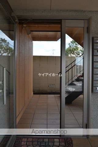 プラジール今在家の玄関写真