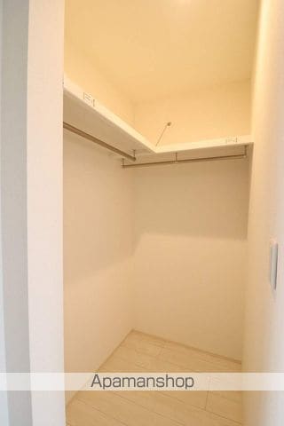 NEO SQUARE Vの内装写真
