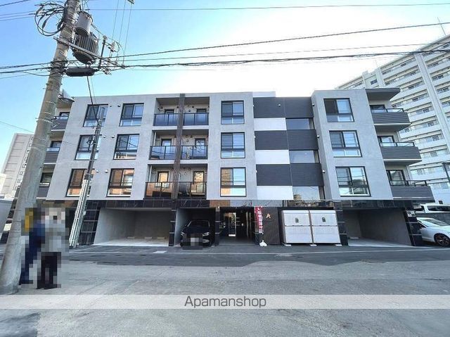 アルファスクエア福住2条の外観写真