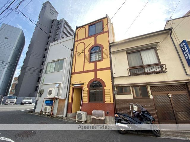第8シティビルの外観写真