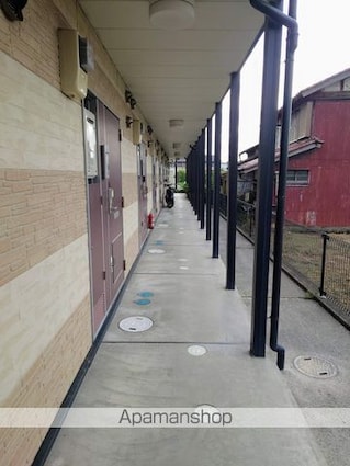 レオパレスＫ２[1K/23.18m2]のエントランス1