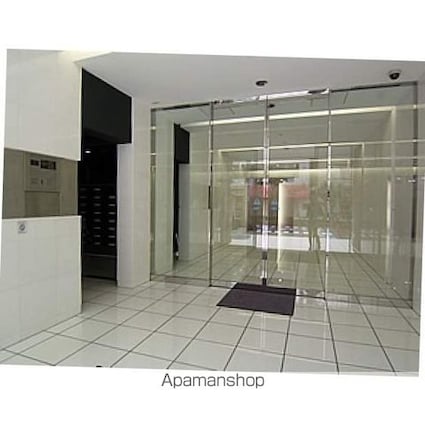 ガーラプレイス新宿御苑[1K/24.87m2]のエントランス4