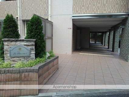ＬａＰｉａｚｚａ　ｉ[1R/26.45m2]のエントランス1