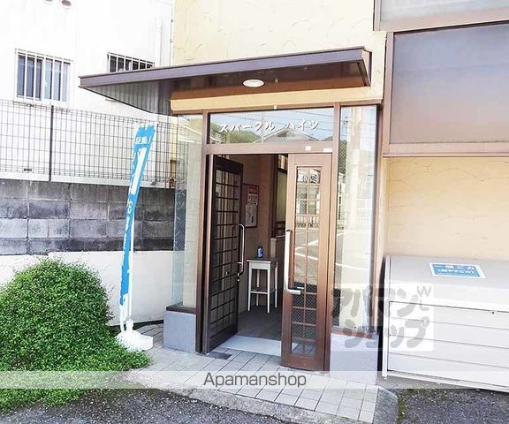 スパークルハイツの玄関写真