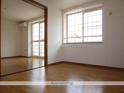 パティオ・アンソレイエ・Ｅ[2LDK/64.43m2]のエントランス1