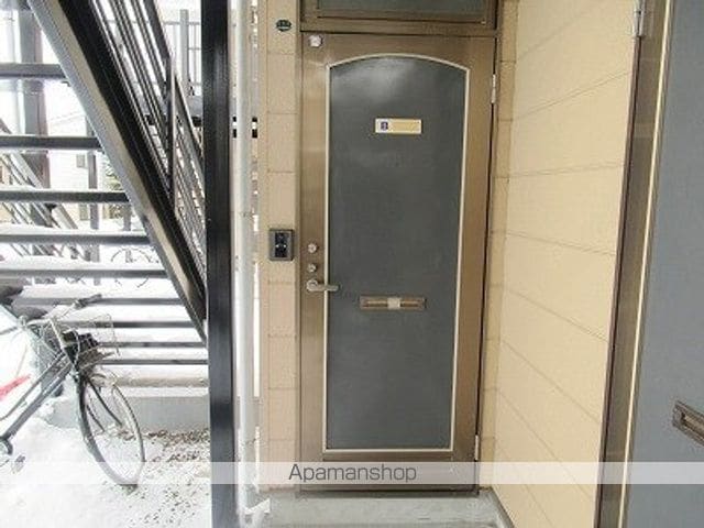 ラビハウス8の玄関写真