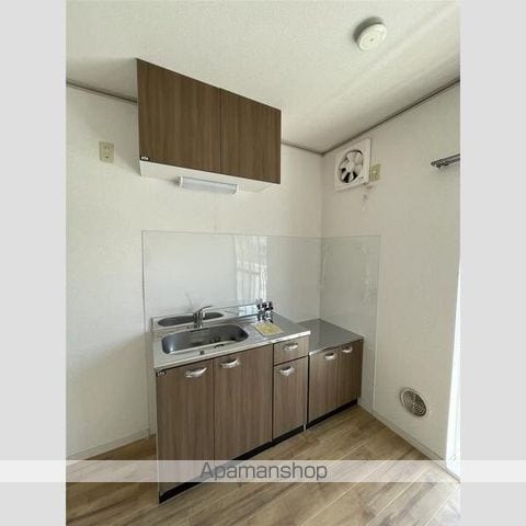ガーデンハイツ小林2号棟の内装写真