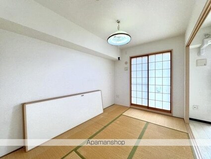 ザ・レジデンス丸亀町グリーン[2LDK/69.48m2]の内装5