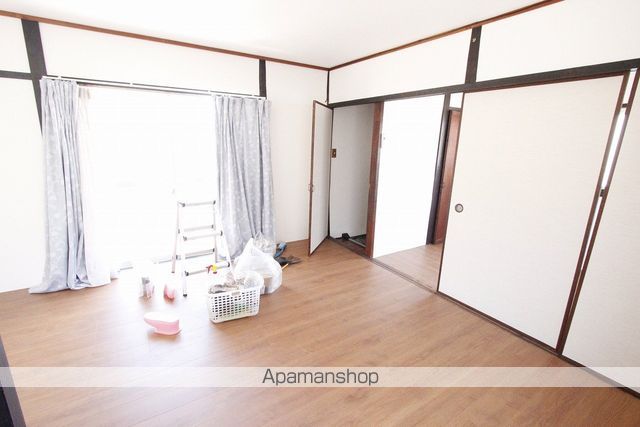呉市 2階建 築62年の内装写真