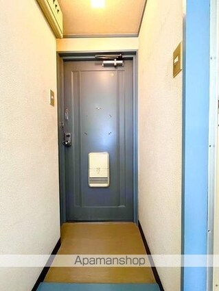 和歌山県和歌山市島崎町３丁目[1K/15m2]の玄関