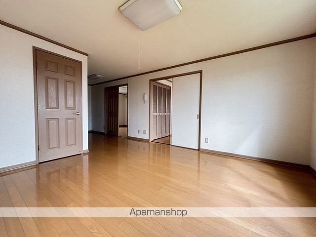 めぞん八番館の内装写真
