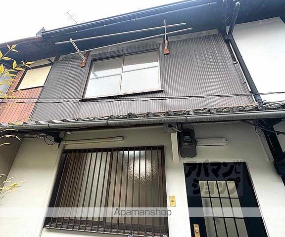 京阪電気鉄道鴨東線 神宮丸太町駅 徒歩7分 2階建 築87年の外観写真