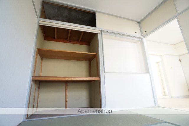 西大寺住宅7号棟の内装写真