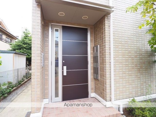 メゾンTKBの玄関写真