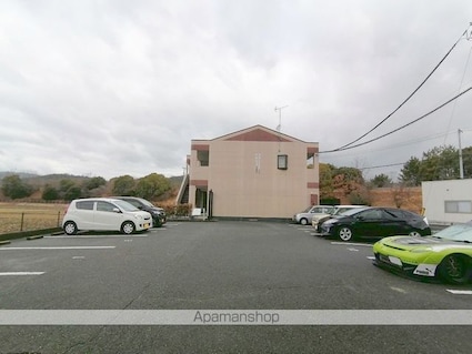 プレッソ・リーヴァⅠ[1K/24.75m2]の駐車場