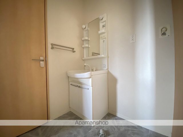 メゾンフリューゲルB棟の内装写真