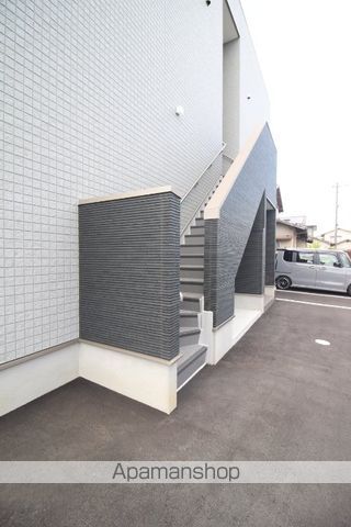 ADC高島リブレの玄関写真