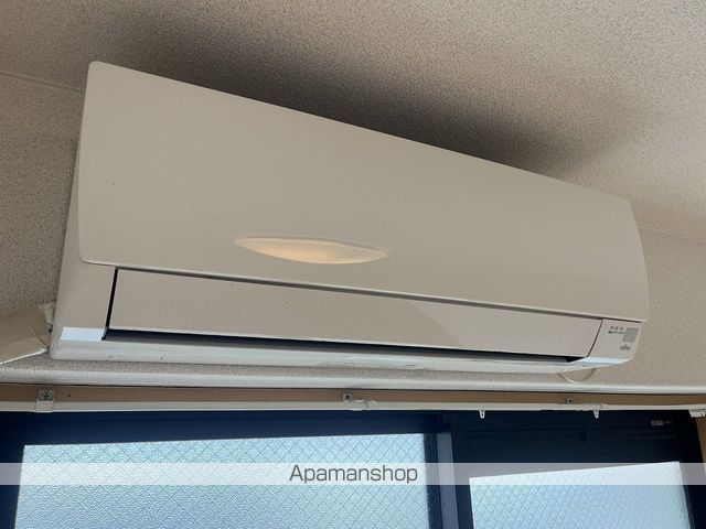 六月のココロの内装写真