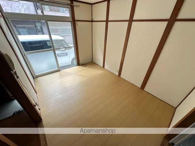 近鉄難波・奈良線 瓢箪山駅 徒歩10分 2階建 築54年の内装写真
