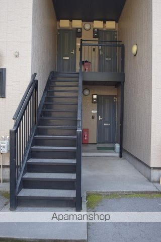 ブライトガーデンの玄関写真