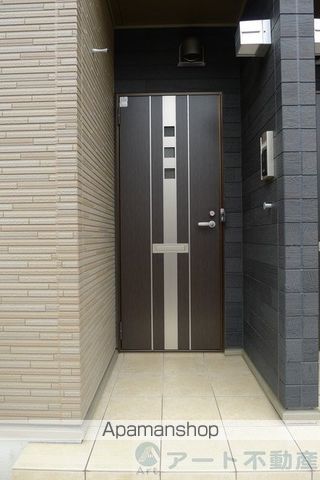 クレメント Iの玄関写真