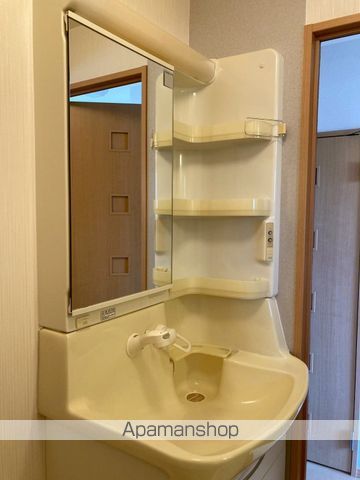 リファルジェント泉 C棟の内装写真