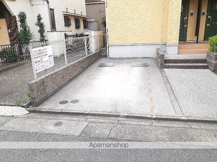 カーサ　ヴィオラ[2LDK/58.75m2]の駐車場