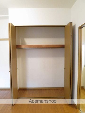小田急線 下北沢駅 徒歩3分 3階建 築25年の内装写真