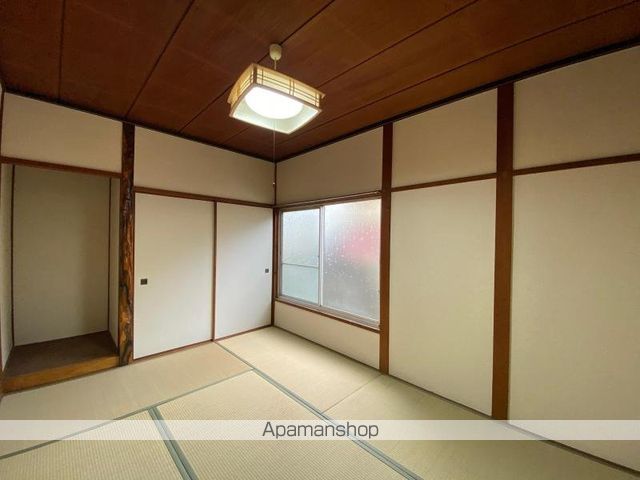 唐渡貸家の内装写真