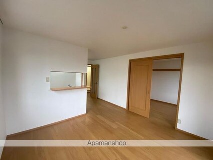 ラフィネ・メゾンＣ[2LDK/63.19m2]のリビング・居間