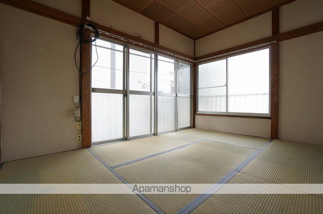 石山ハイツの内装写真