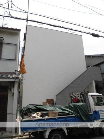COLORの外観写真