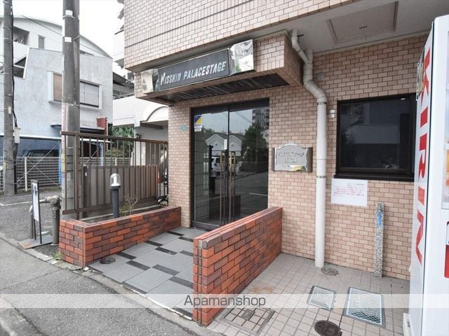 日神パレステージ相模原の玄関写真
