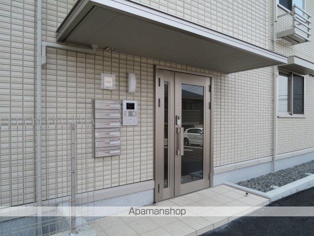 レジェンド Aの玄関写真