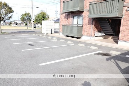 ウィルモア　Ａ[1R/34.72m2]の駐車場