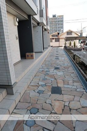 大阪府堺市堺区北庄町３丁[1LDK/53.36m2]のエントランス1