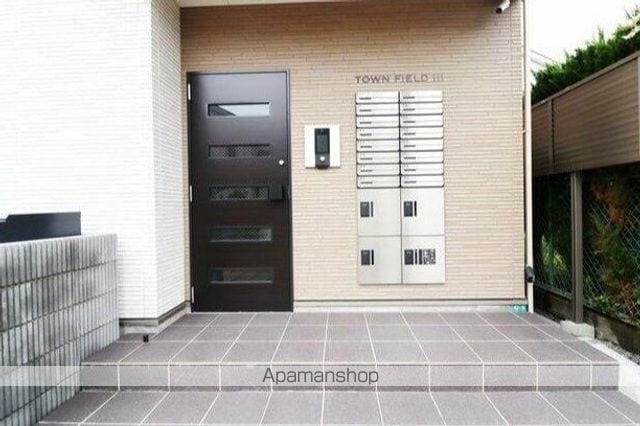 タウンフィールドIIIの玄関写真