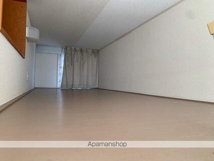 レオパレスアズール[1K/19.87m2]の収納1