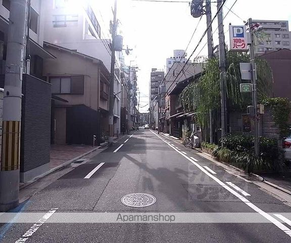 京都市烏丸線 烏丸御池駅 徒歩6分 8階建 築25年の周辺写真